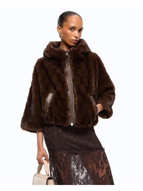 Giacca blouson effetto pelliccia con cappuccio